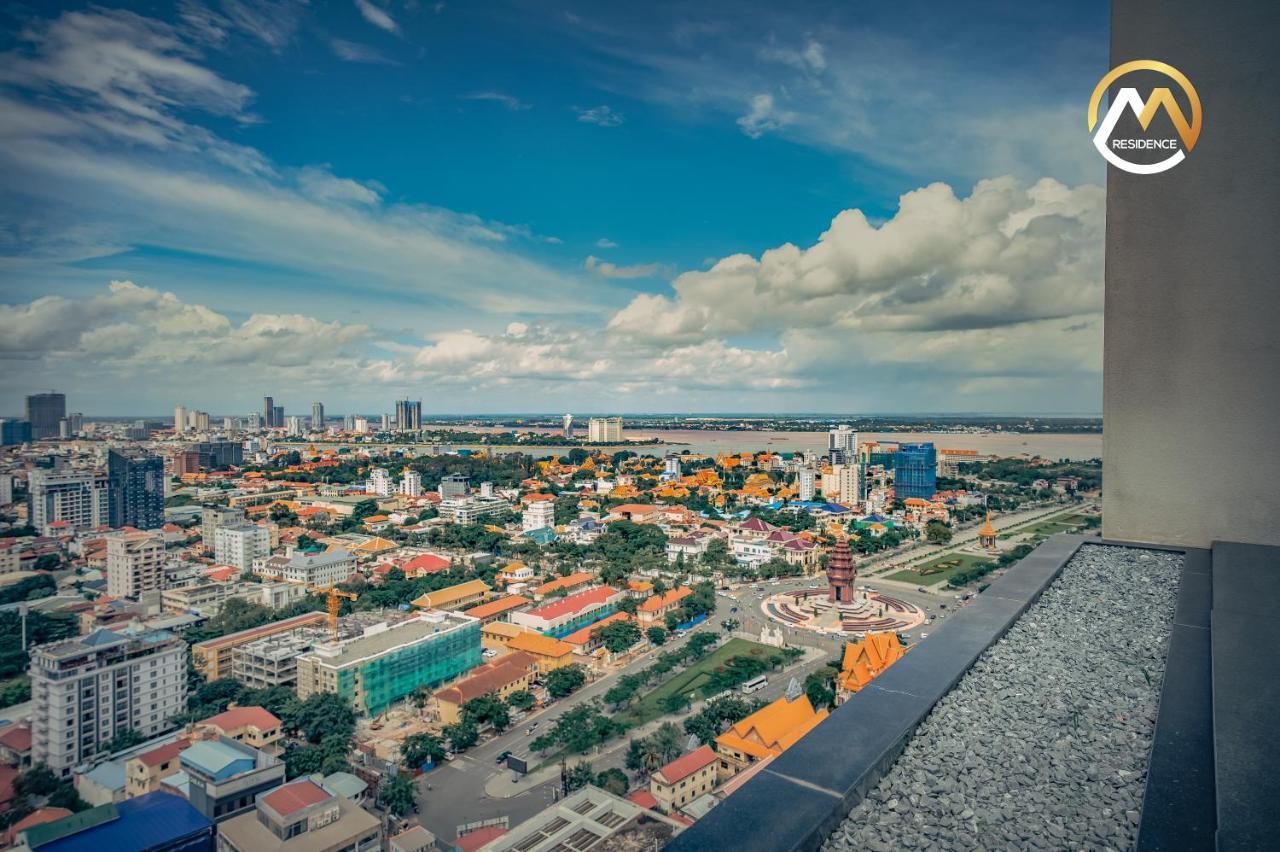 Infinity Pool Hotel Phnom Penh Down To 24 Usd In M Residence Exterior photo